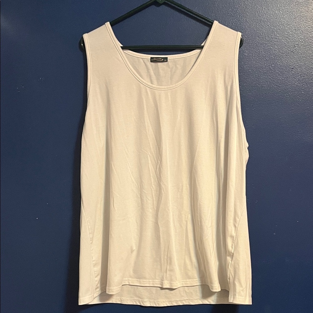 Ofeefan White Tank
